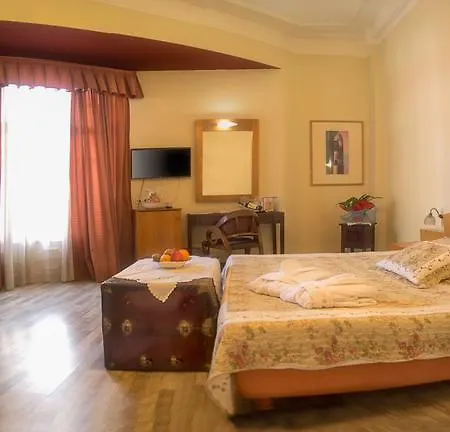 Kinissi Palace Otel